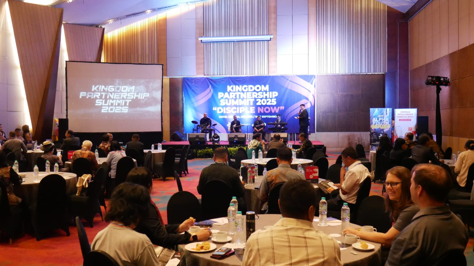 Center For Kingdom Partnership collaborate with Galilean Movement, VIA, Great Commission Network, Alpha, held an event for Christian Leaders in Jakarta. 11